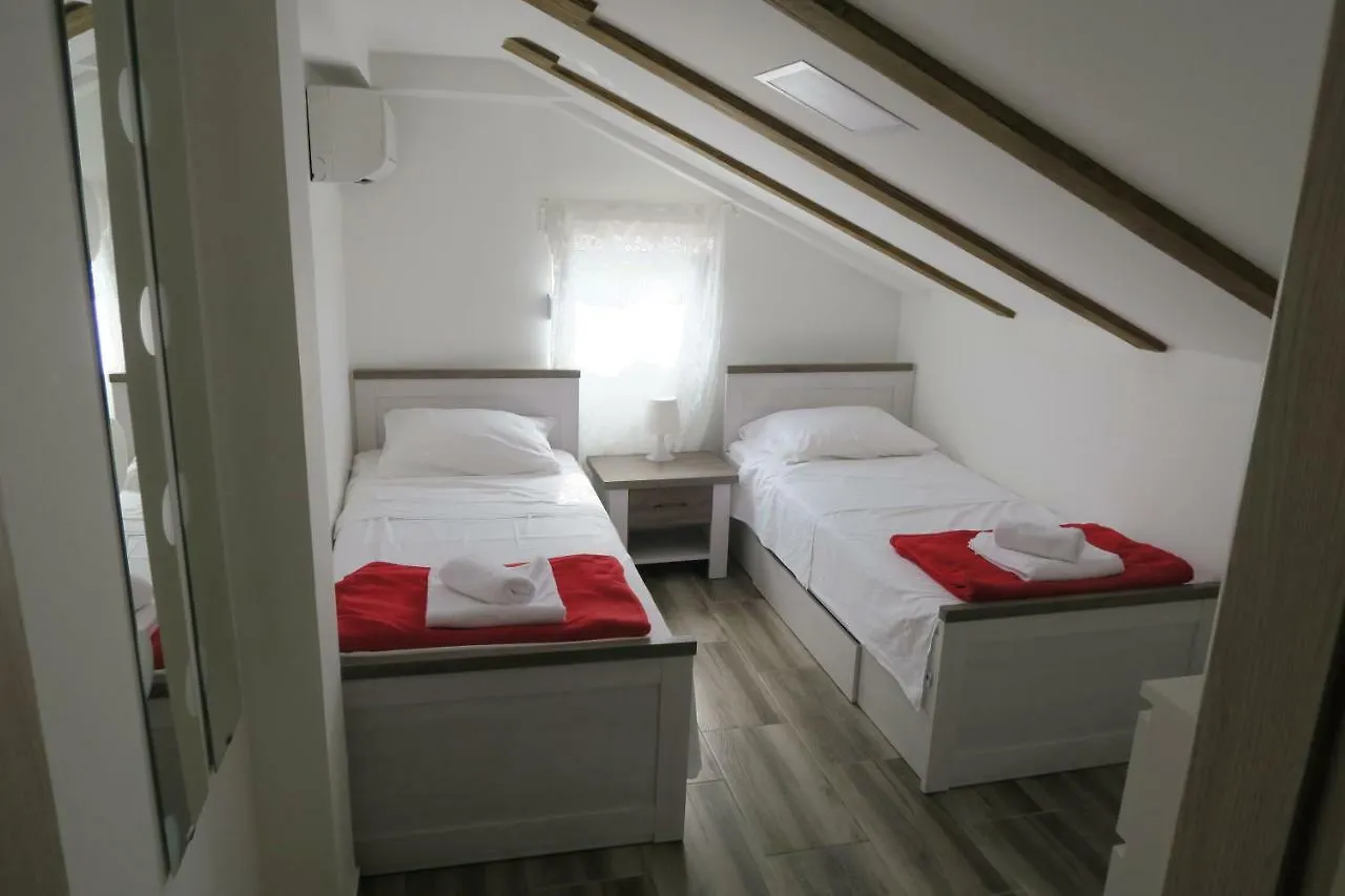 Family Apartment Baska  Baska (Krk)