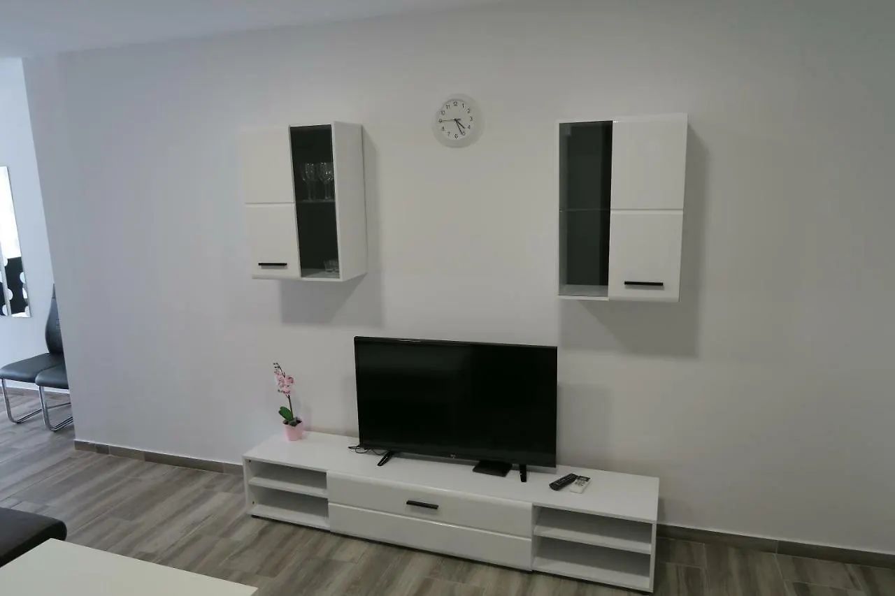 Family Apartment Baska