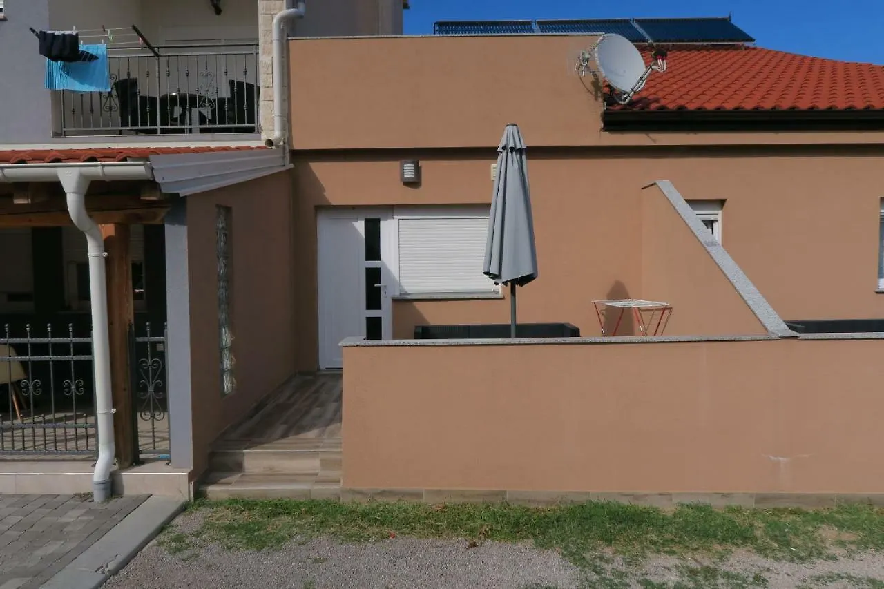 Family Apartment Baska  0*, Baska (Krk)