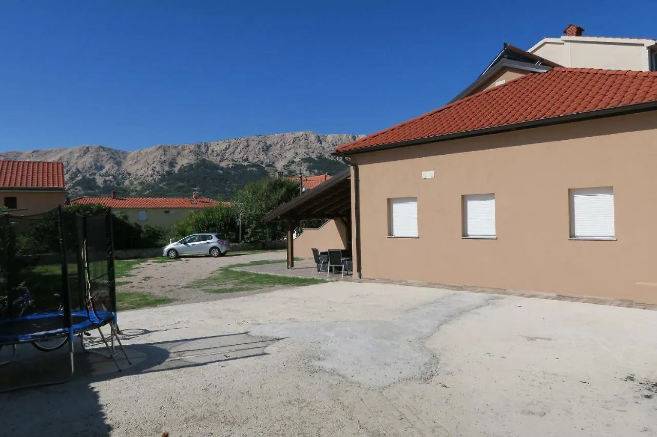 Family Apartment Baska